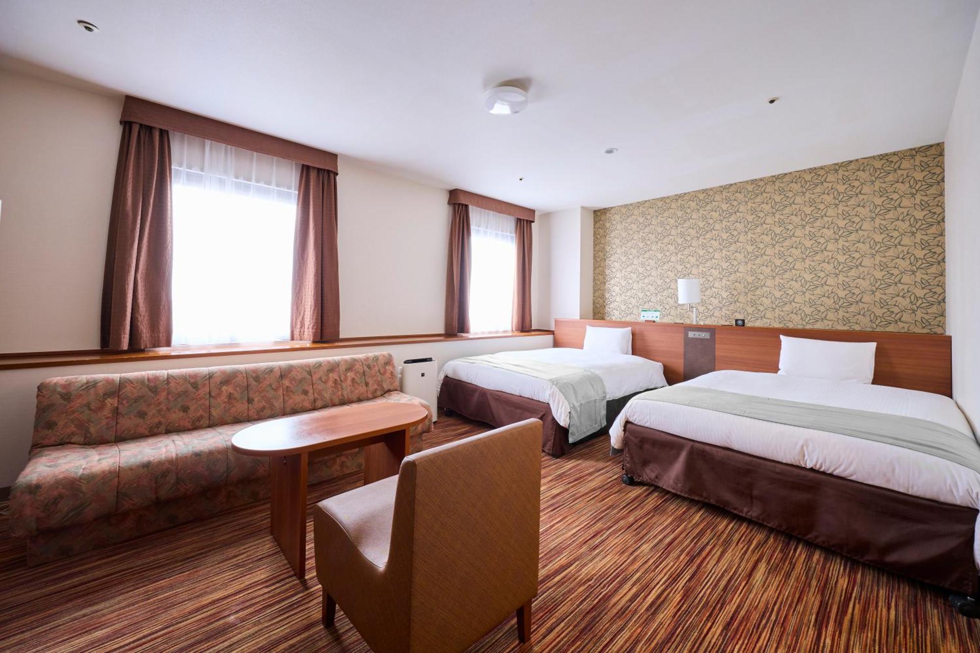Vessel Inn Yachiyo Katsudai Station Luaran gambar